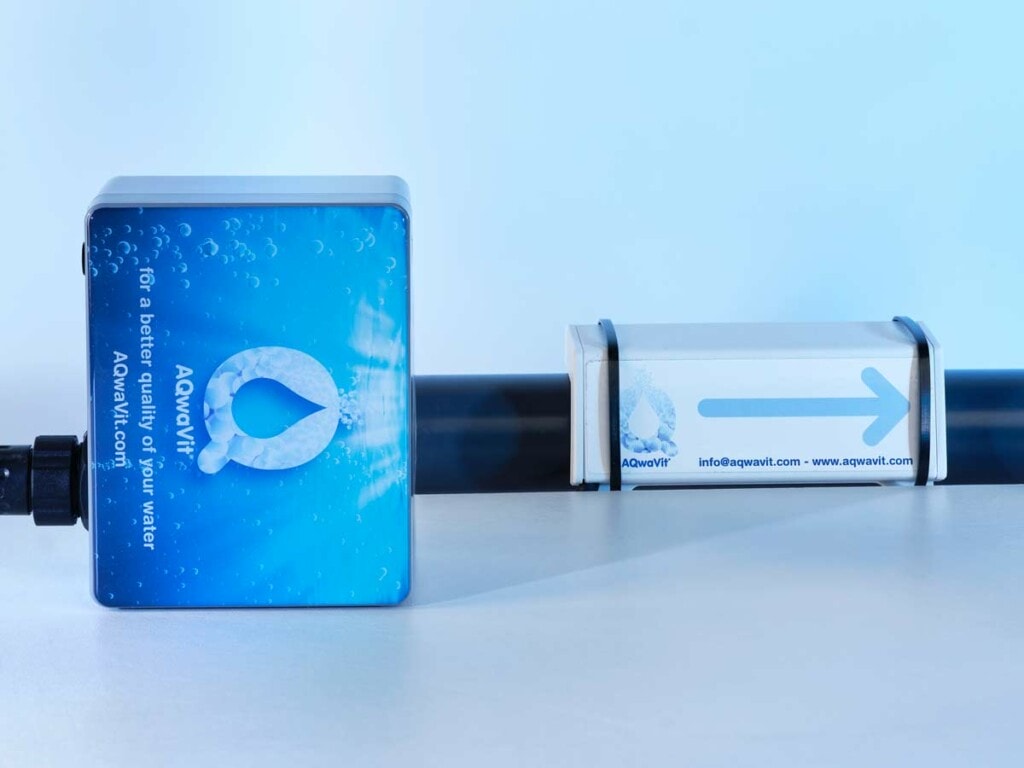 Der AQwaVit Water Vitaliser vitalisiert Wasser durch Neutralisierung von energetischem Ballast.